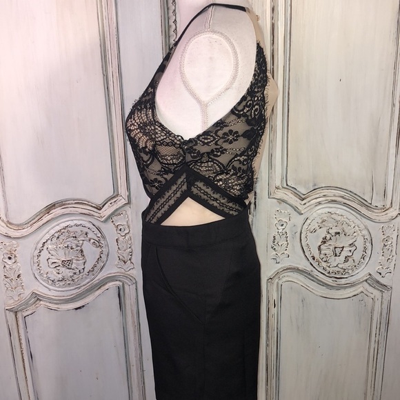 San Joy NWT Black and Cream Lace and Sheer With Cut Out Romper Size Small - Picture 7 of 13